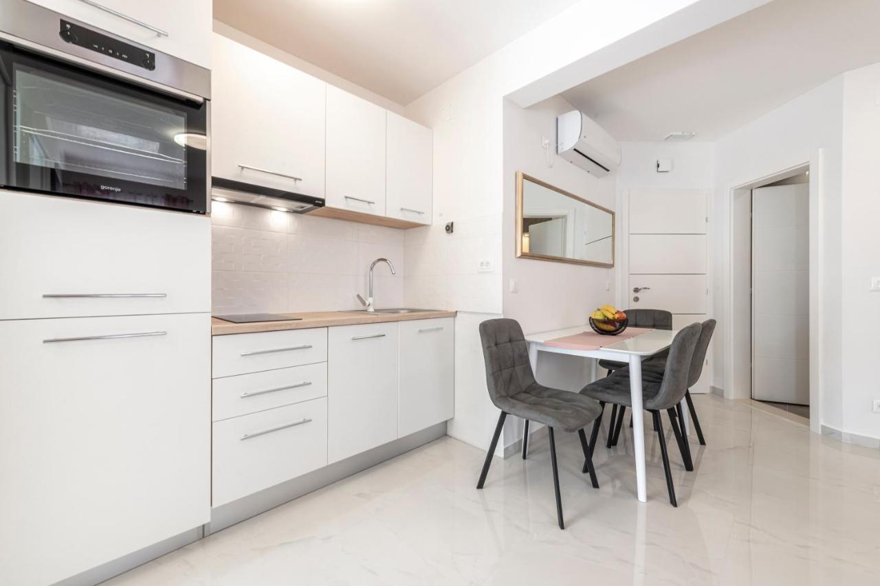Apartments Kiki Mlini Kültér fotó
