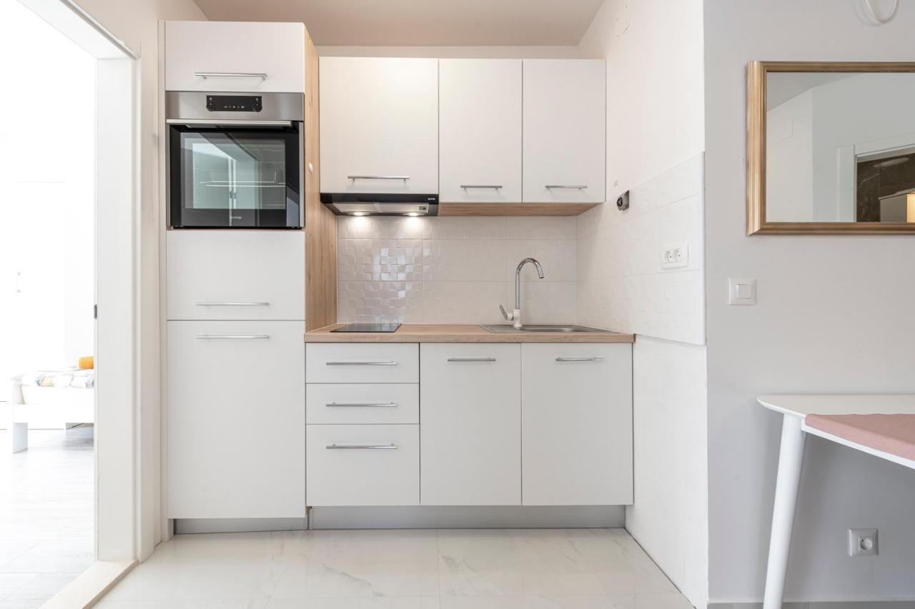 Apartments Kiki Mlini Kültér fotó