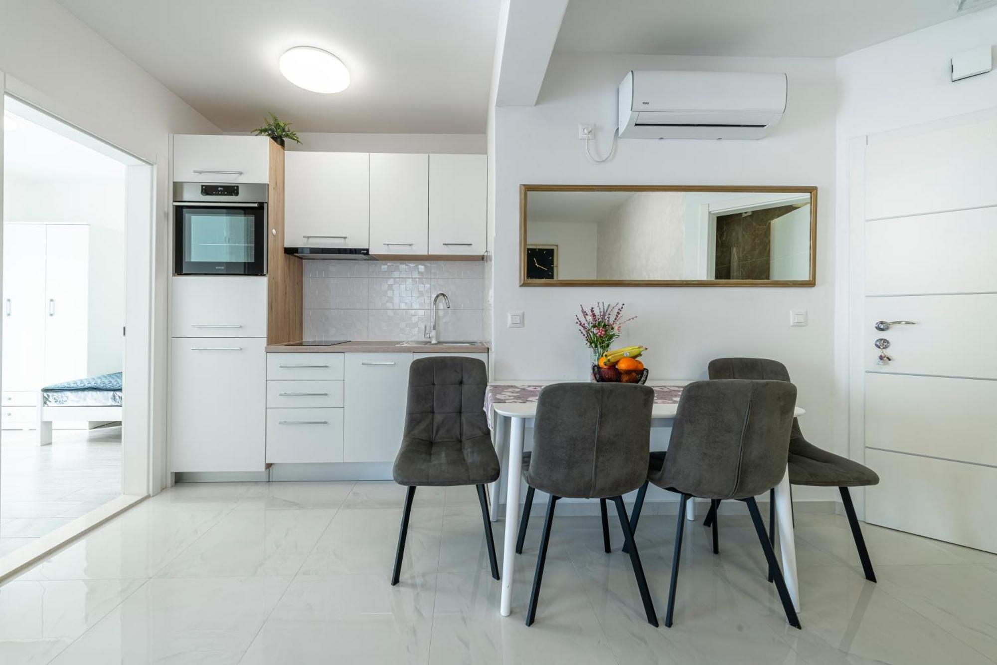 Apartments Kiki Mlini Kültér fotó